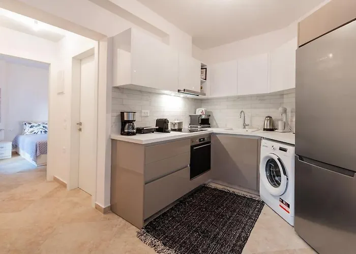 Apartament Rhodes Center *