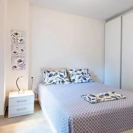 Apartment Rhodes Center